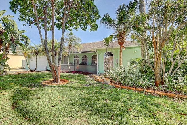 238 SW Grove Ave