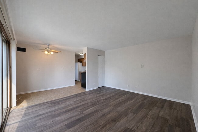 Photo - 7915 S 84th Ave