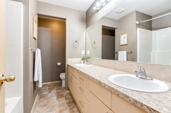 Photo - 4904 SE 122nd Ave