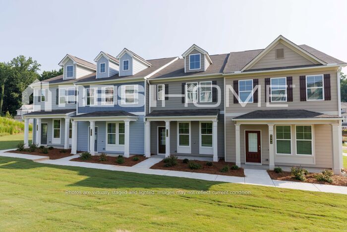 Photo - 7430 Eaveswell St
