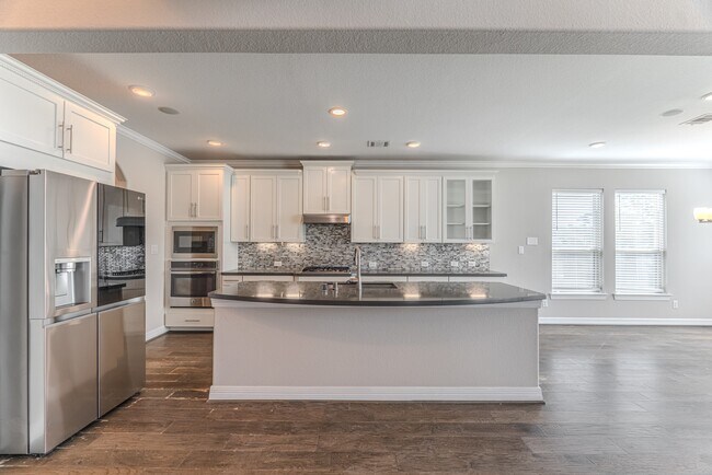 Photo - 6 Winter Thicket Pl