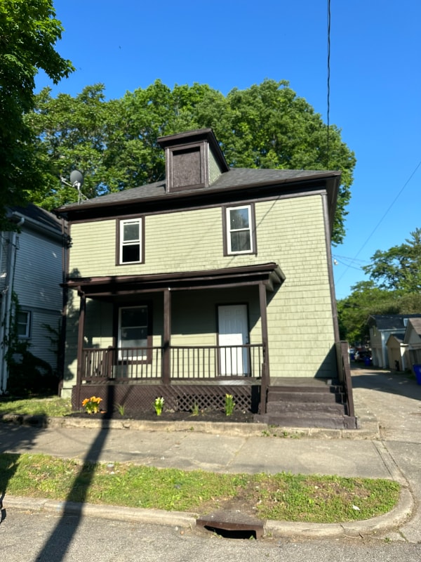 Photo - 123 N 9th St House