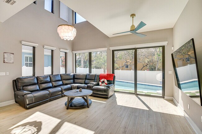 Photo - 118 Via Madrid Dr Unit ID1385809P