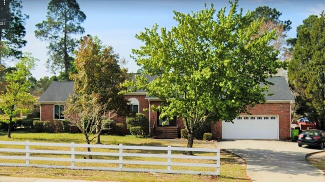 Beautiful custom-built brick 3/2.5 house with fenced in yard, vaulted ceilings, two-car garage; pets - 1229 Clemson Rd