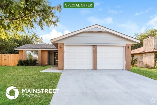 Building Photo - 8917 S Hillcrest Dr Rental