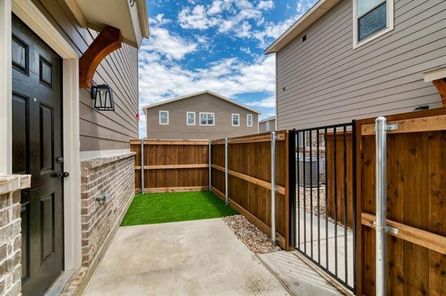 615 Harvest Moon Dr