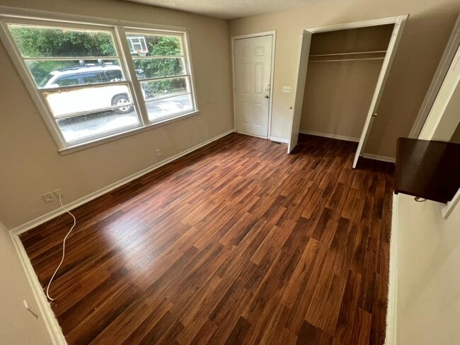 Building Photo - 5011 Brewer Ct Rental