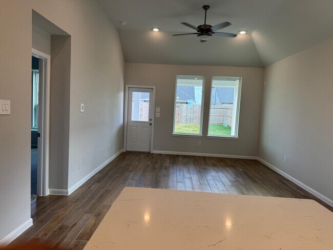 Photo - 5606 Pearl Vis Dr