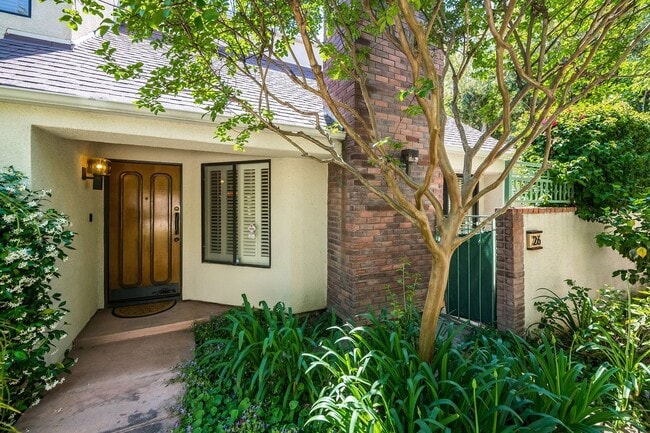 Photo - 18731 Hatteras St