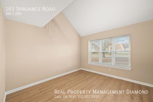 Photo - 163 Spruance Rd