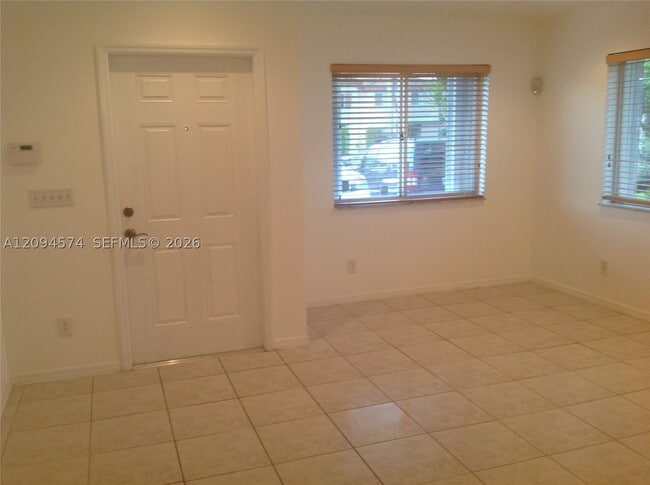 606 NW 208th Way