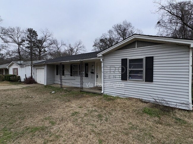 Building Photo - 1126 Barbara Ann Dr