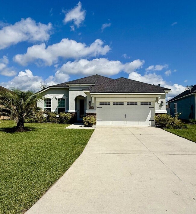 Building Photo - 671 Charter Oaks Blvd