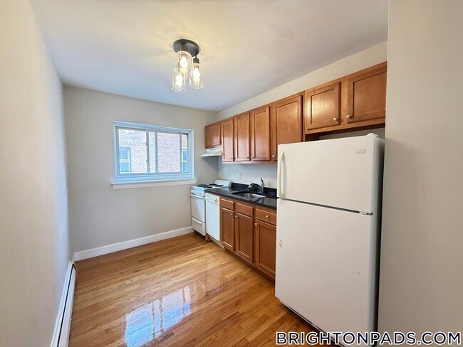 69 Chiswick Rd Unit 6