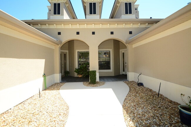 Photo - Furnished townhome! Located in Plantation ...