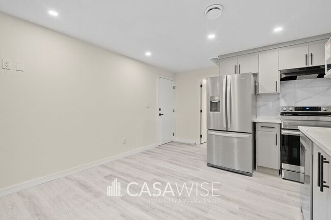 Photo - 17314-1736a 6a St NE