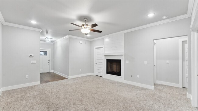 Photo - 1902 E Endura Pk Dr