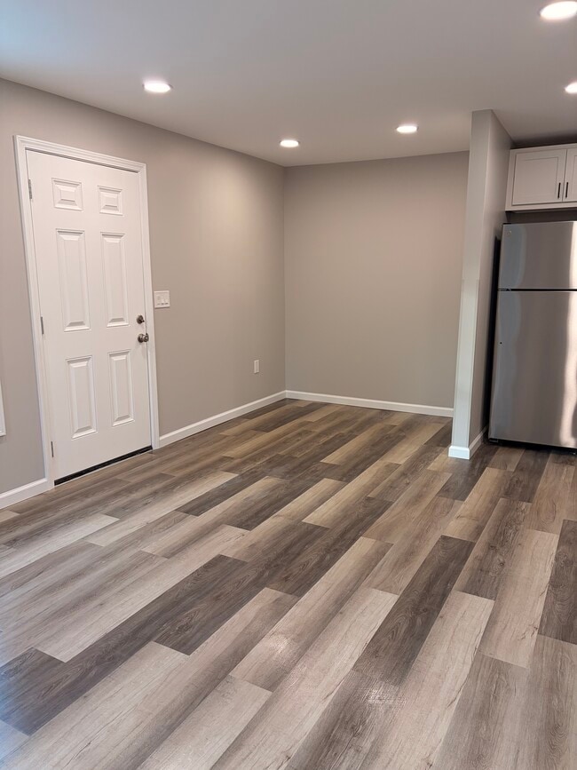 backdoor breakfast nook and living room - 1 Holding Ln Unit I