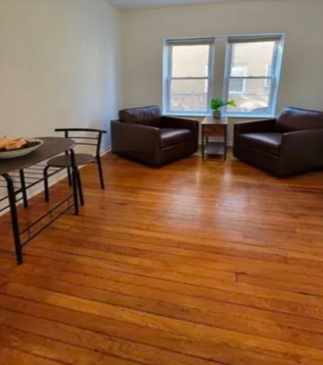 Photo - 681 W Wrightwood Ave Unidad 1E