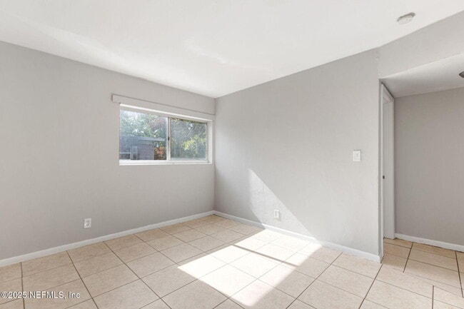 Photo - 1224 W 18th St Unit 8