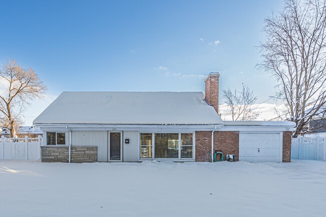 Photo - 3225 Illinois Rd