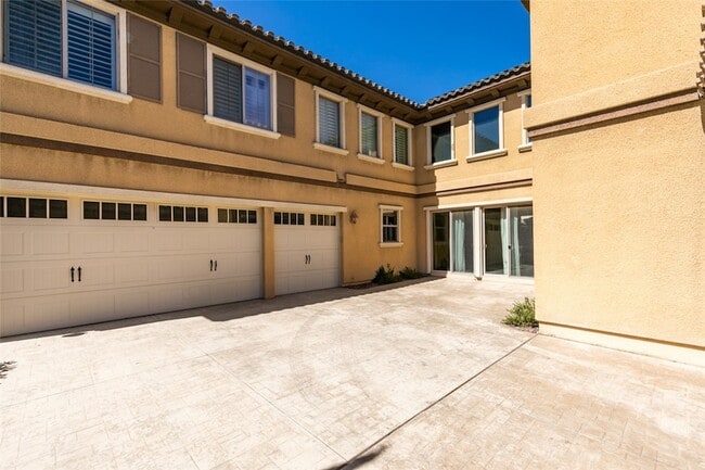 Photo - 2713 Cyrano St