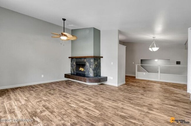 Photo - 7217 Foxridge Cir Unit 2