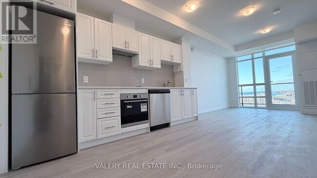 Photo - 461 Green Rd Unit 1208