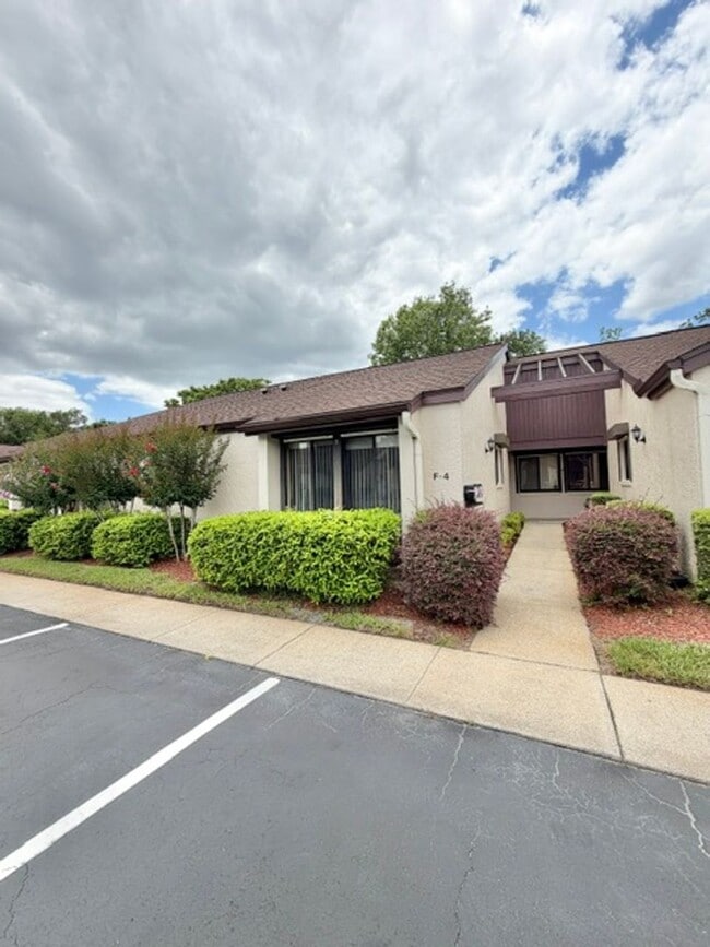 101 Grand Plaza Dr