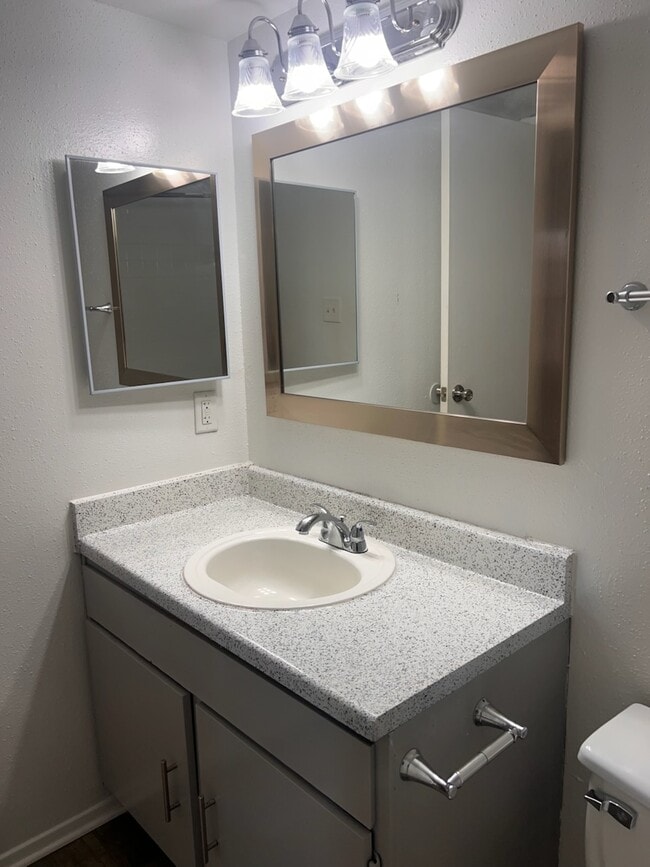 Oak Run Manor Apartments