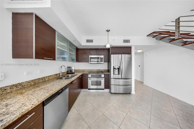 Photo - 41 SE 5th St Condo Unit 816