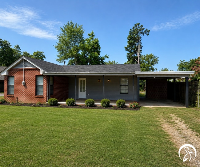 Building Photo - 4011 Whites Ferry Rd