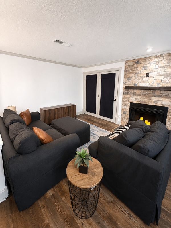 1310 Westheimer Rd Unit 209
