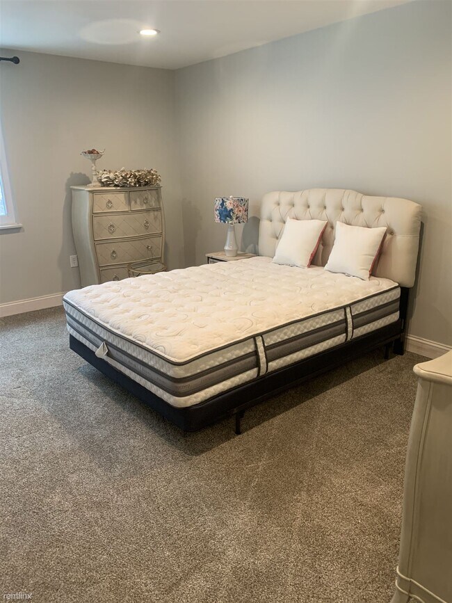 Photo - 1 br, 1 bath Condo - 1605 Summit Pointe