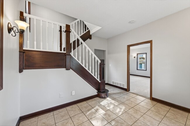 Photo - 6 month lease Spacious, 5bd, 2.5 renovated home in Midway!! AVAILABLE NOW