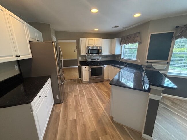 Photo - 3301 Sacramento Dr