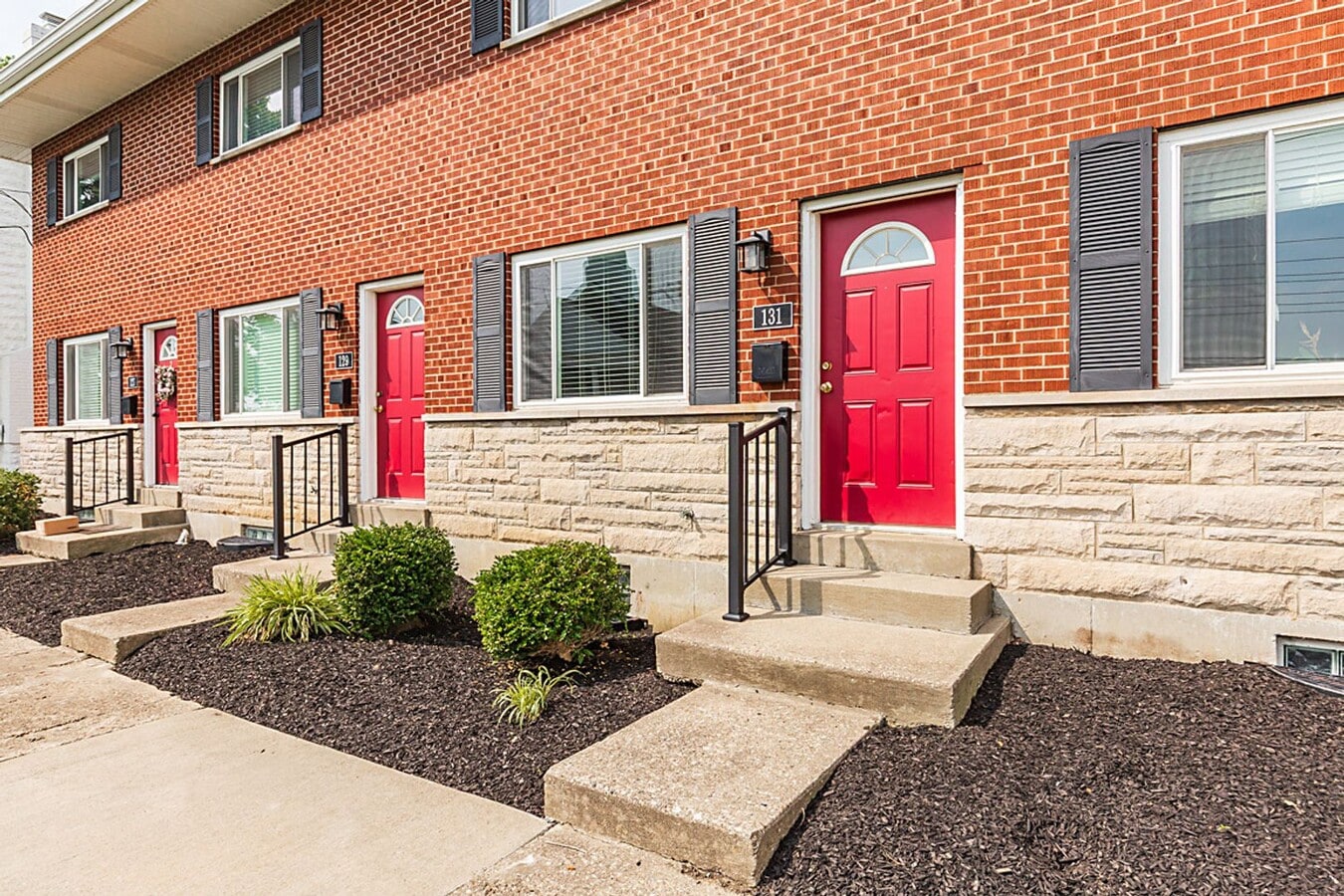 Photo - 127-135 Commonwealth Ave