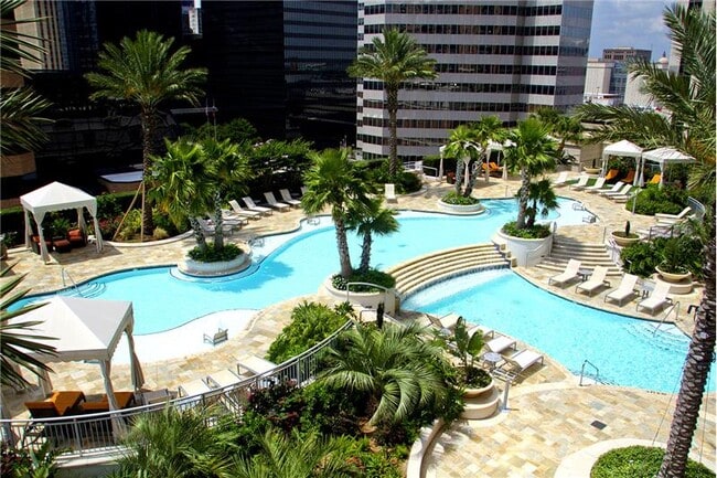 Building Photo - 1401 McKinney St