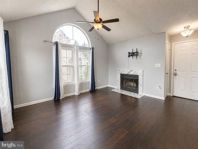 Photo - 14113 Bowsprit Ln Unidad 202