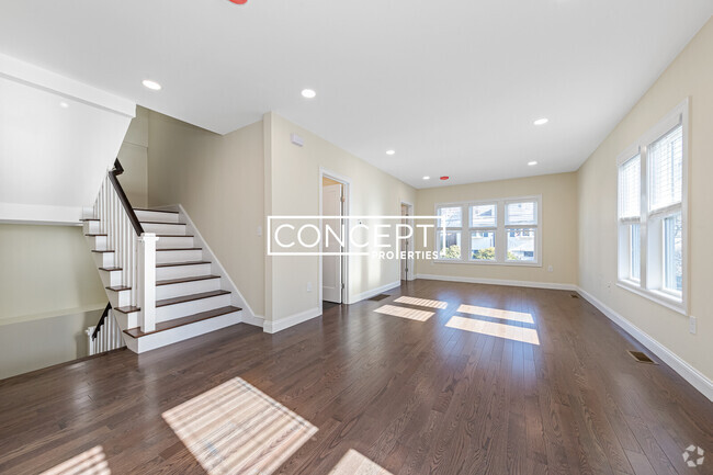 Building Photo - 232 Fulton St Rental
