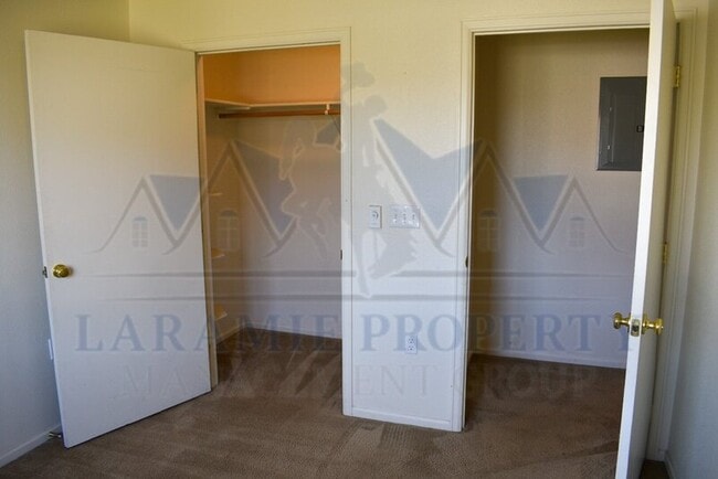 Photo - 1137 E Arnold St Unit Apt C