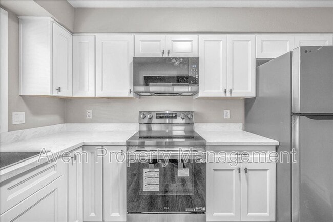 Photo - 4909 SE 71st Ave