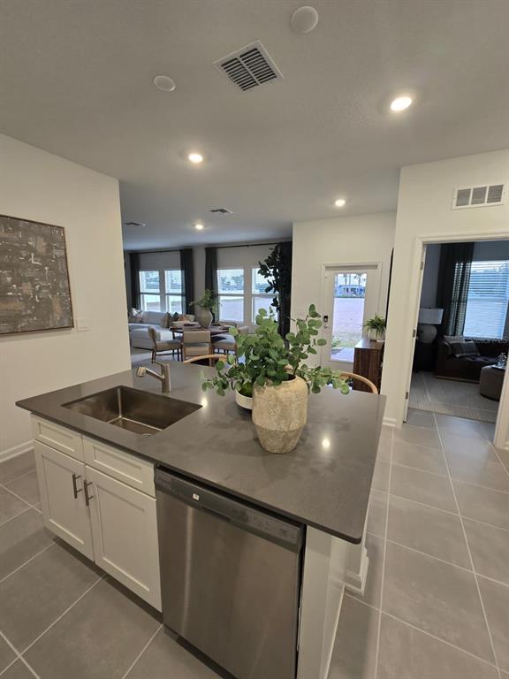 Photo - 4244 St Thomas Wy