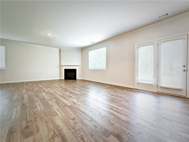 Photo - 325 Belmont Dr