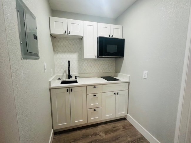 Photo - 680 22nd Ave S Unidad 4