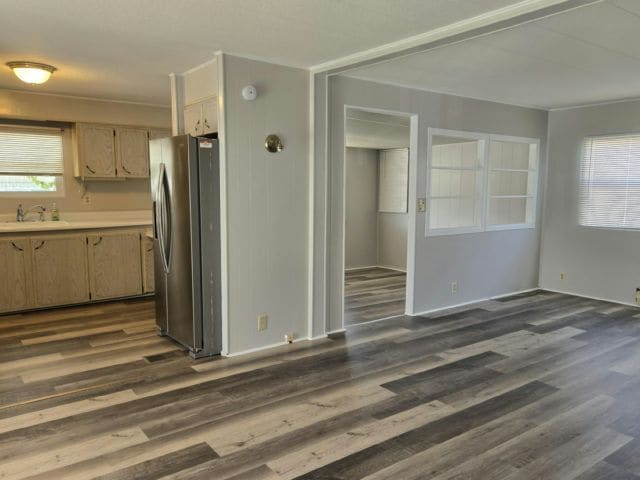 Photo - 109 49th Ave W