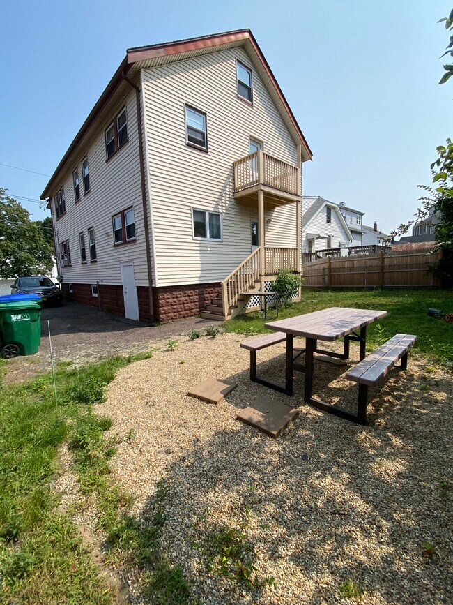 Photo - 117 Burget Ave Unidad 1