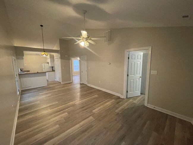 Photo - 2416 Winding Creek Dr SW