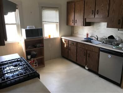 Photo - 52 Frederick Ave Unidad Second floor apartment