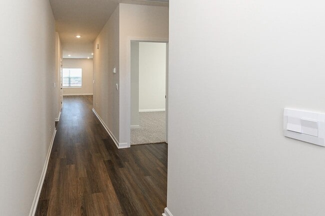 Photo - 103 Betty Garrett Dr